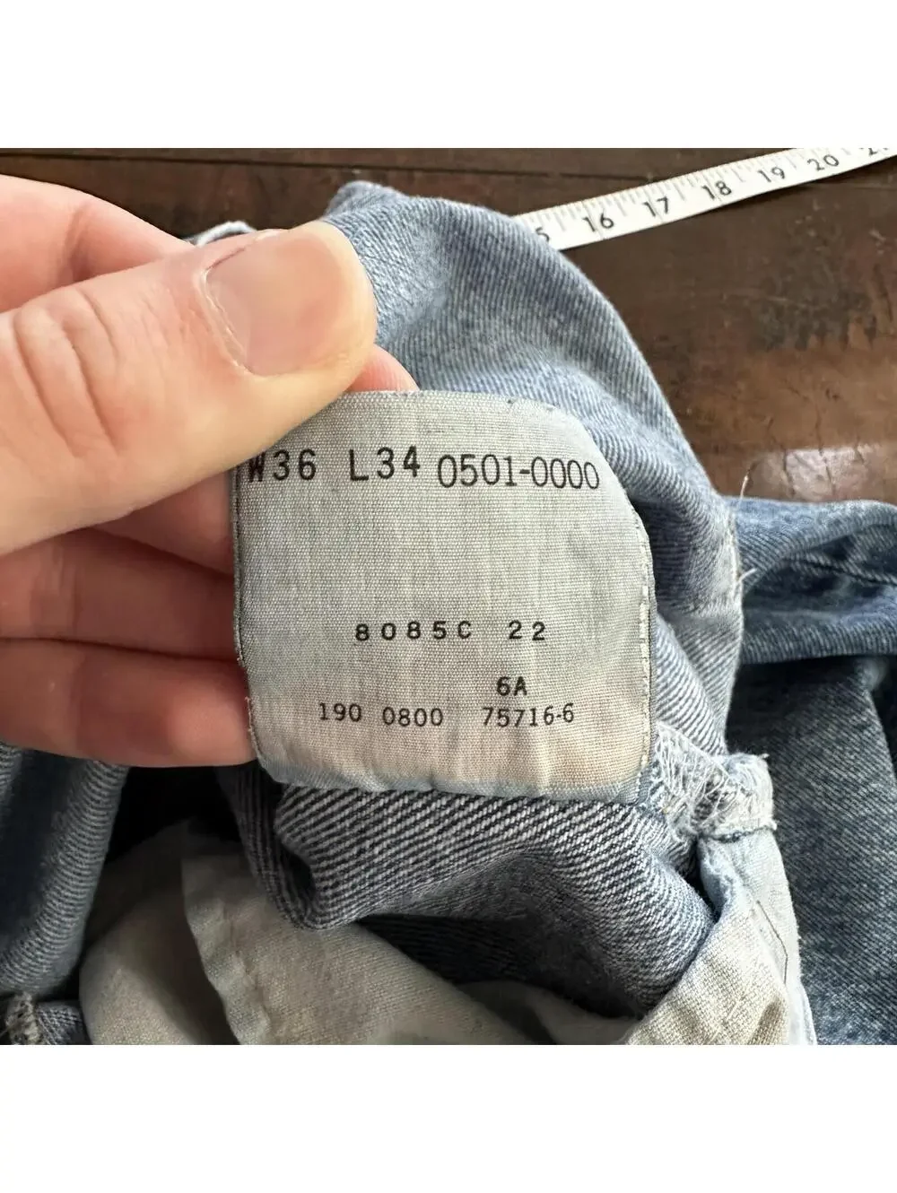 Levis 501 Vintage 90s Straight Leg XX Capri Jeans 36x34 Light Wash Act 32x25